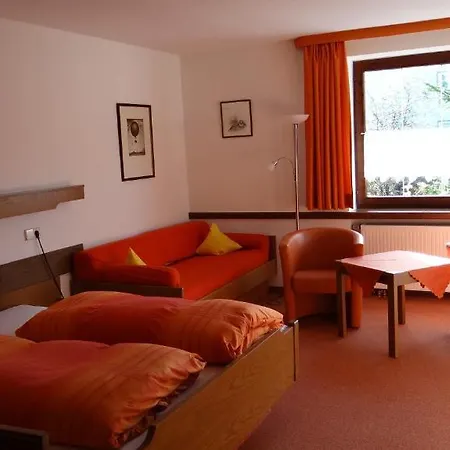 게스트하우스 Bauer 3*